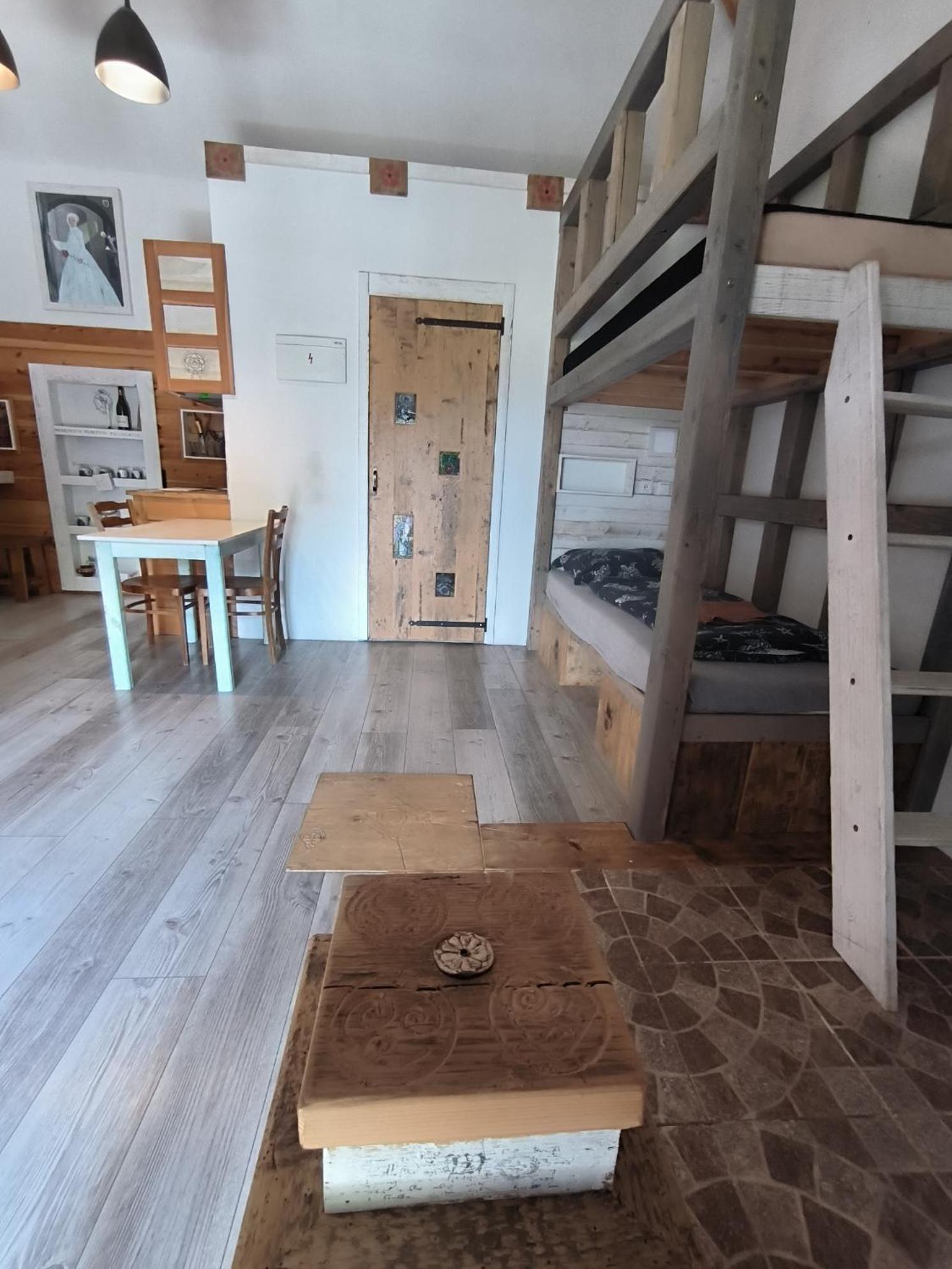 Pokojíky na Větrné Malsin Exteriér fotografie